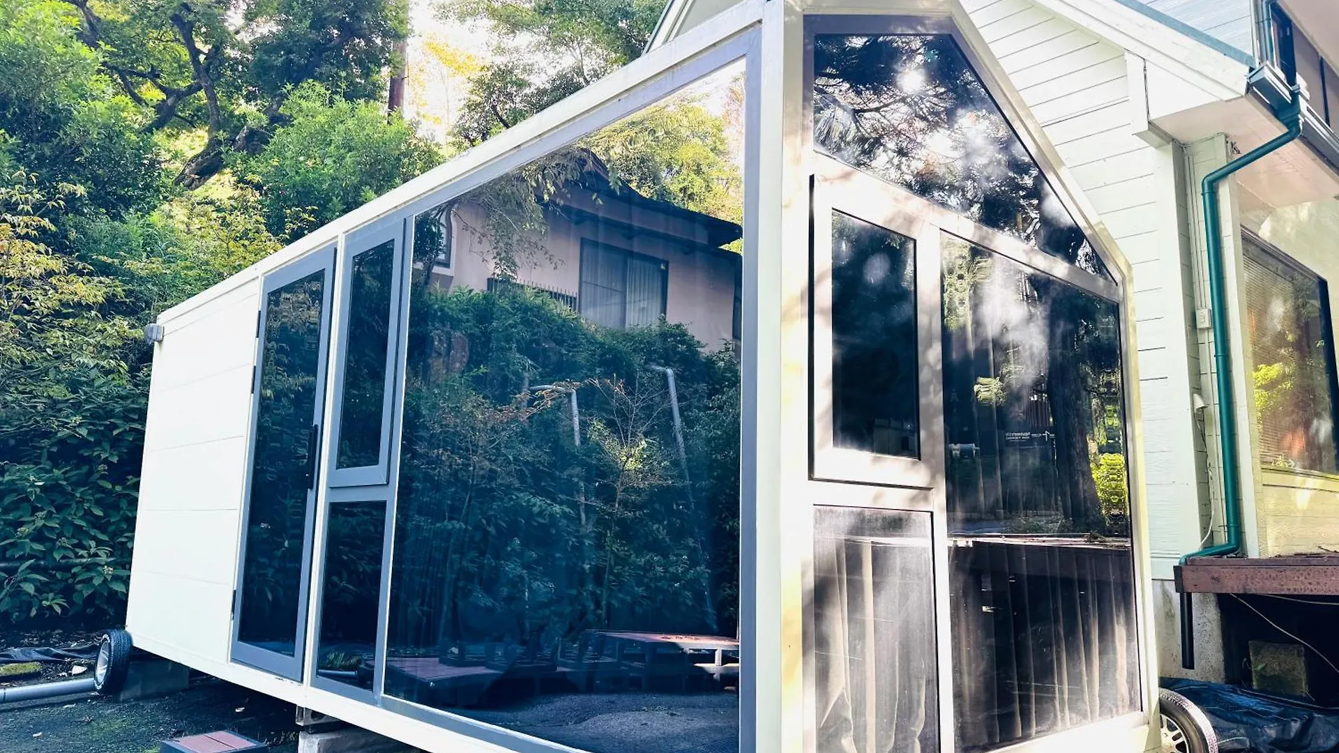 Semesterbostad コンテナハウス 中心便利な立地 徒歩圏内 コンビニ 芦ノ湖海賊船 レストラン Villa Hakone